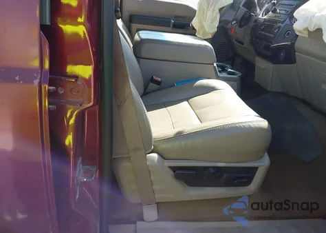 2008 Ford F-250 Fx4/Harley-Davidson/King Ranch/Lariat/Xl/Xlt z USA, uszkodzony, nr VIN 1FTSW21R28EC41590